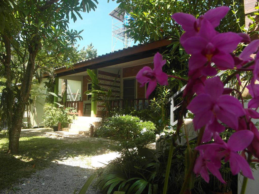 Wandee Bed & Breakfast 카오락 외부 사진