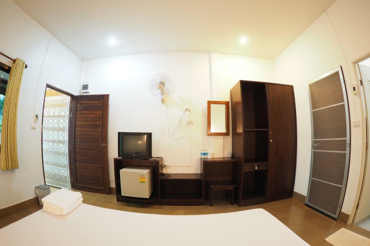 Wandee Bed & Breakfast 카오락 외부 사진